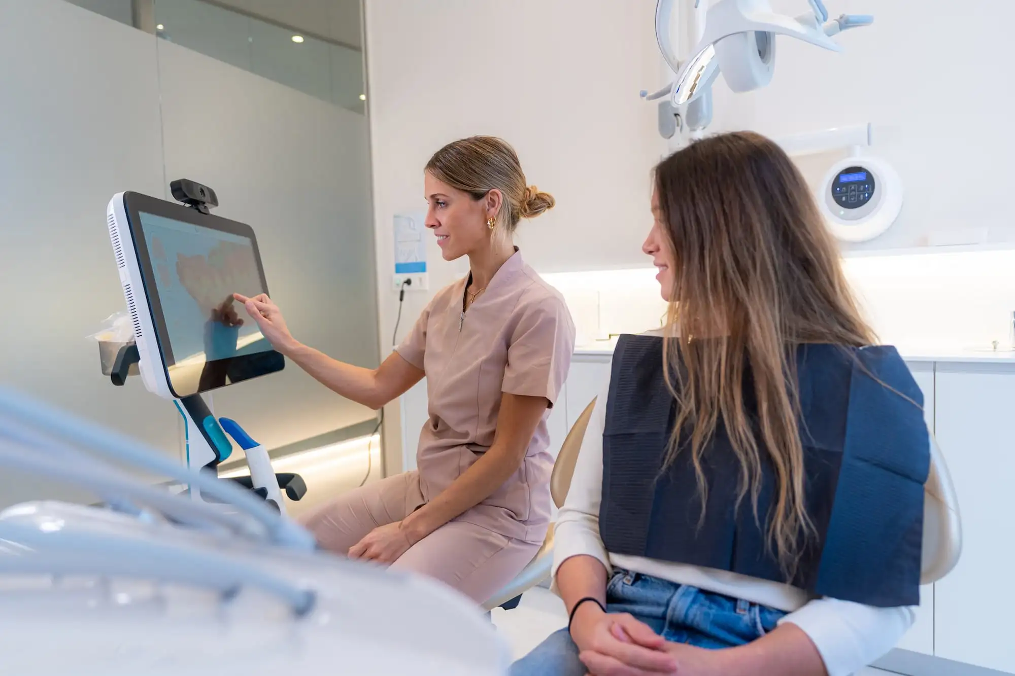 Artificial intelligence for dental diagnosis