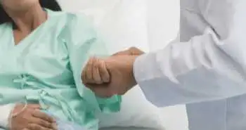 Застосування сульфату магнію дозволяє знизити інтенсивність болю у жінок після кесаревого розтину